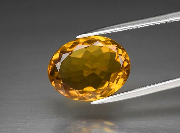 10.61ct 15.8x12.3mm VS Oval Natural Yellow Citrine, Brazil