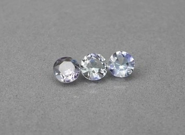 1.37ct t.w 3pcs  8x5.8mm Round Multi Color  Natural  Tanzanite, Tanzania