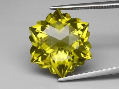 14.91ct 16.4x16.4mm VS Snowflake Natural Olive Green Quartz, Brazil