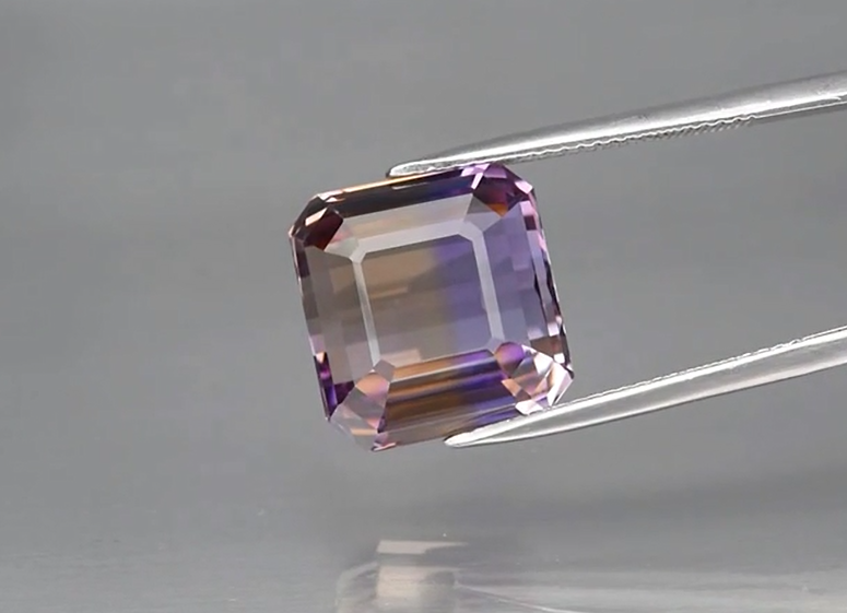 13.99ct 13.5x12.8mm VVS Octagon Natural Untreated Yellow & Purple Ametrine