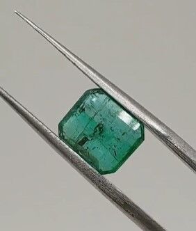 2.70ct 8.6x7.3mm Octagon Natural Emerald