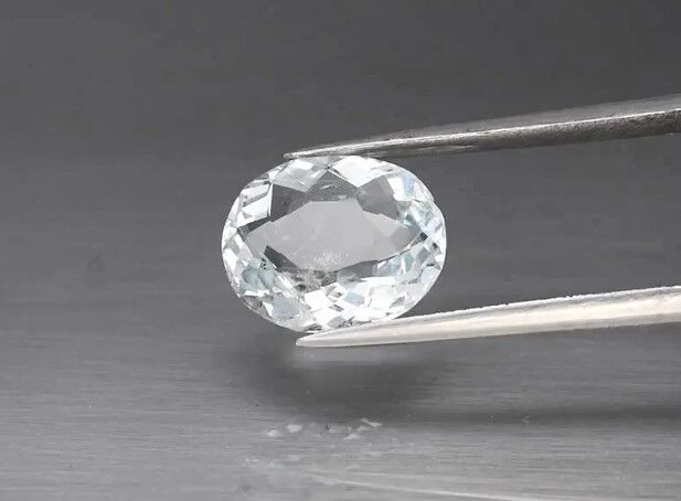 2.32ct 10.3x8.7mm Oval Natural Unheated Light Blue Aquamarine, Mozambique