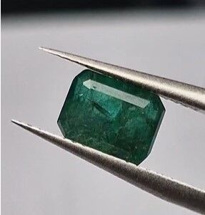 1.94ct 8.2x6mm Octagon Natural Emerald Zambia