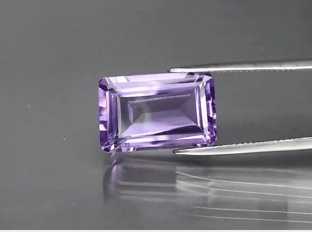 17.75ct 18.2x11.7mm VS Octagon Natural Unheated Purple Amethys, Uruguay